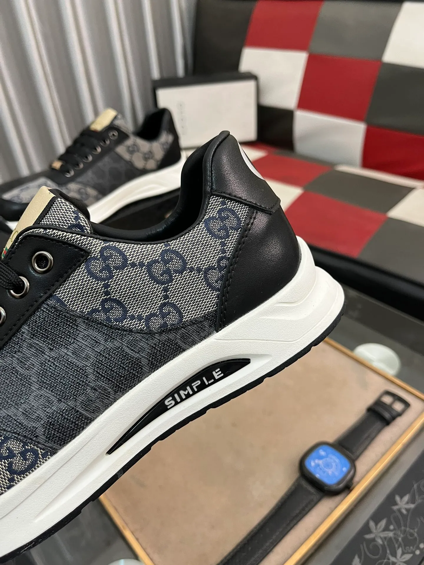 Men's Men's Shoes 💰420 ⌚️⌚️[GUCCI] Gucci men's casual shoes are absolutely popular 🔥The ultimate matching item for trendy men! Irresistible charm of super texture, the main recommendation, the upper is made of high-quality cowhide + breathable fabric, sheepskin feet, wear-resistant rubber sole, noble and elegant! Extremely comfortable🎁🎁You can be as handsome as you want💪 Size: 38-44!
